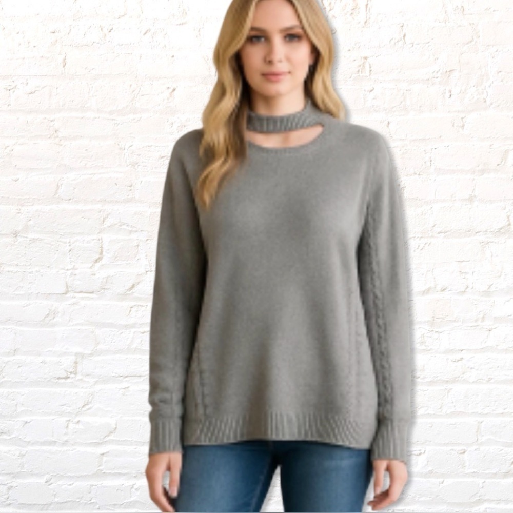 Very J Grey Cable Knit Tunic Sweater with Cutout Neck Detail Plus Size 1X NWOT